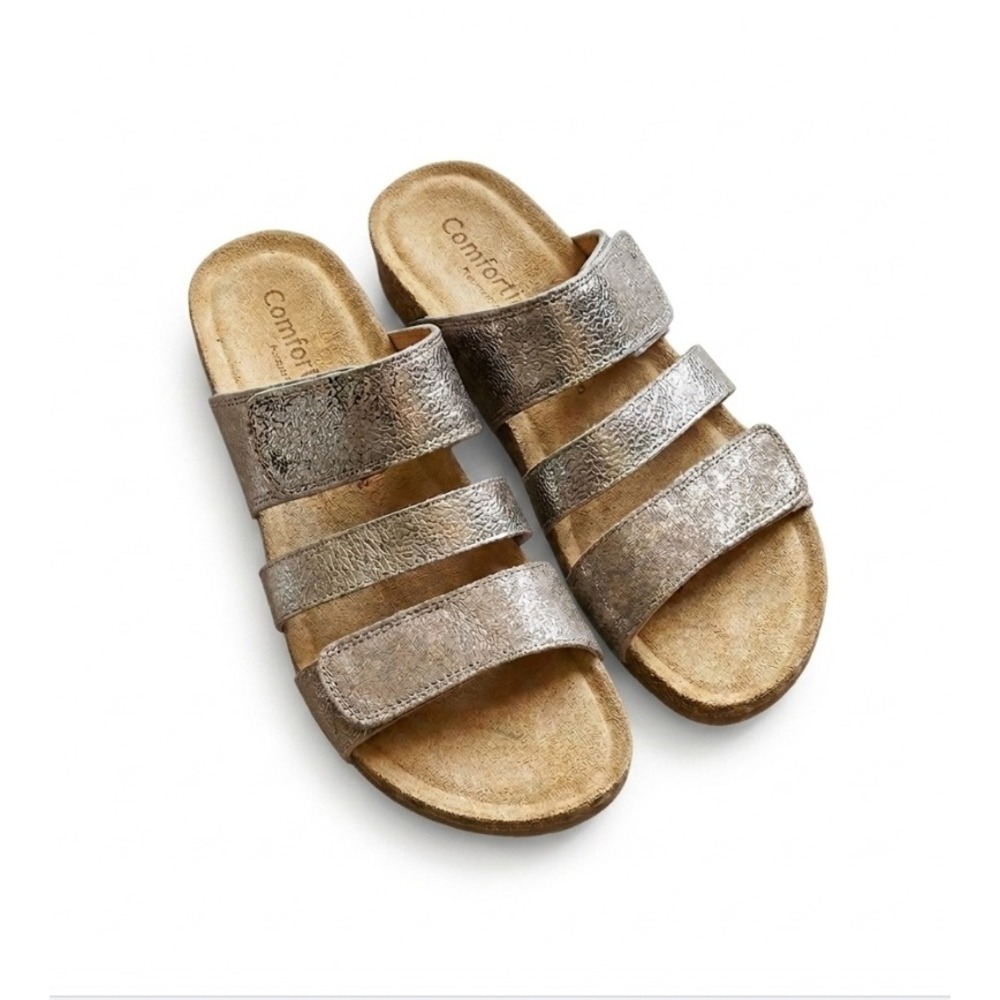 COMFORTIVA Womens 9.5 GEMINA Leather Slip-On Sandals Metallic Silver Cork Wedge